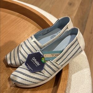 TOMS Women's Striped Canvas Slip-On Shoes - Cream and Black